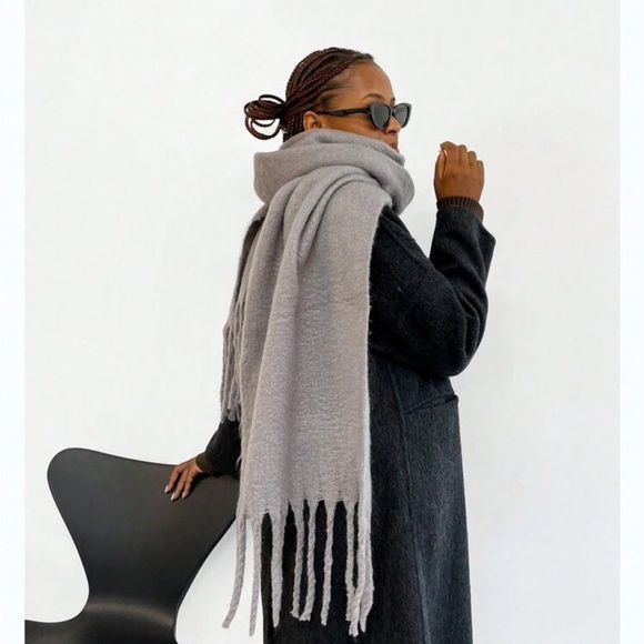 Gray Wide Shawl Scarf With Tassels Fuzzy Knit - Picture 2 of 5
